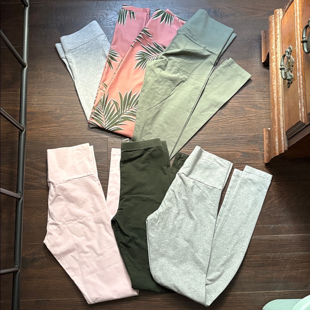 Lot Of Forever 21 Leggings